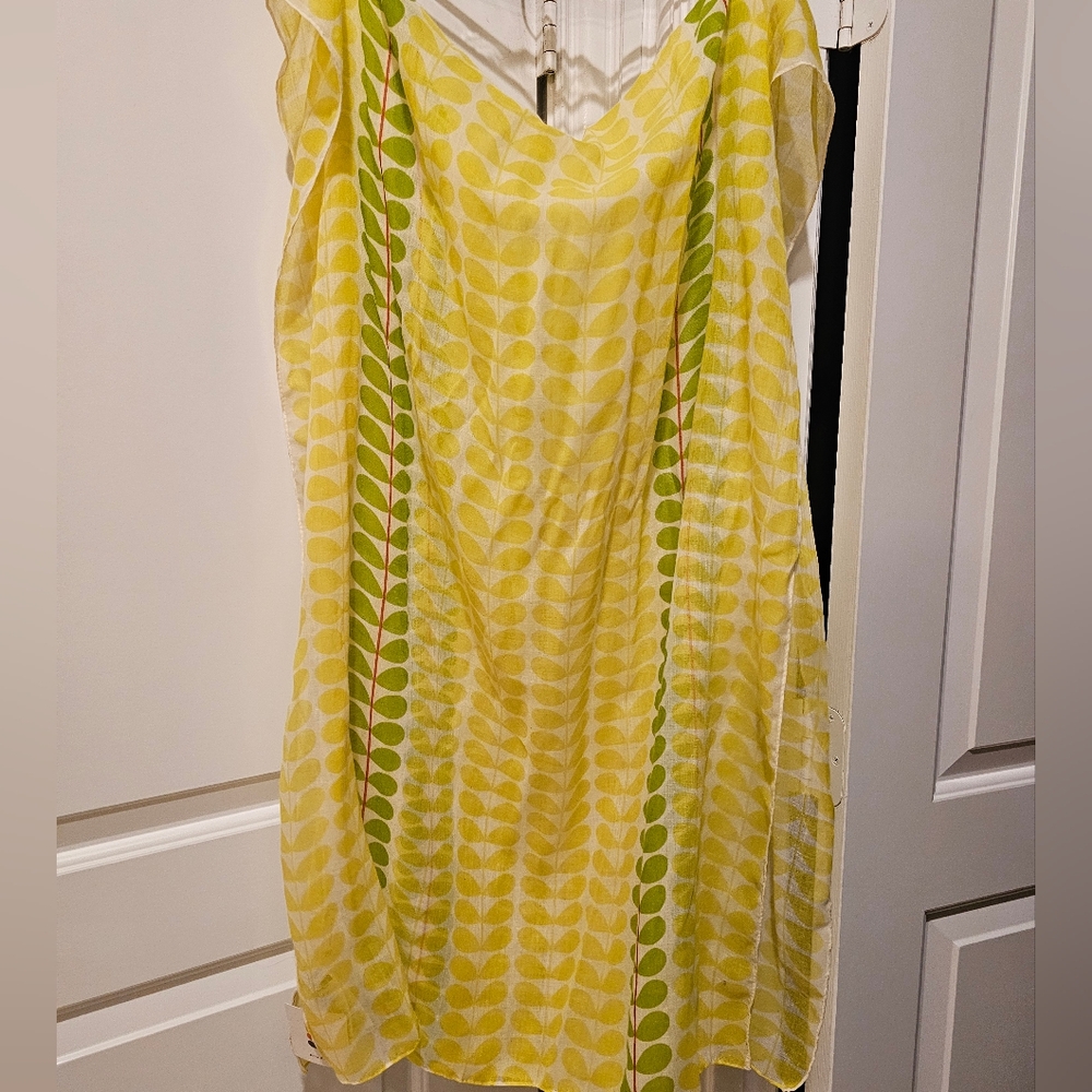 UNIQLO Orla Kiely Scarf NWT